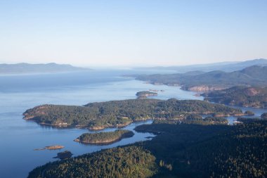 Güneşli yaz gün boyunca hava görünümünü Madeira Park. Sunshine Coast, Bc, Kanada içinde alınan.