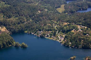 Güneşli yaz gün boyunca hava görünümünü Madeira Park. Sunshine Coast, Bc, Kanada içinde alınan.
