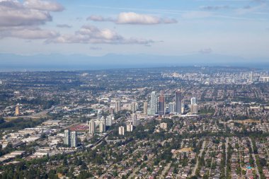Brentwood merkezi şehir şehir içinde belgili tanımlık geçmiş ile havadan görünümü.