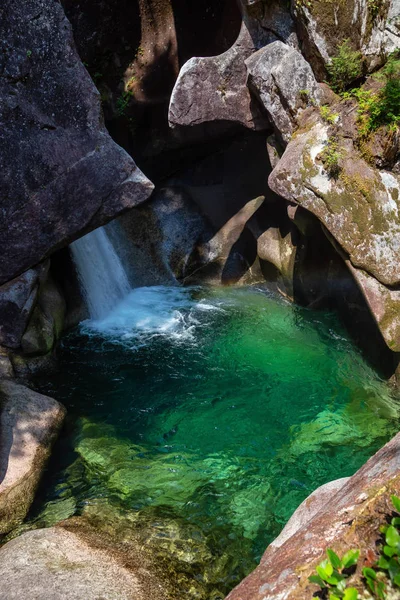 Güzel Kanada doğa manzara Monmouth kanyon. Squamish, Vancouver, British Columbia, Kanada kuzeyinde yer alan.