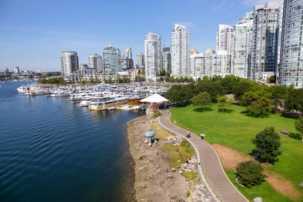 Vancouver Kanada Sierpień 2018 Widok Lotu Ptaka False Creek Słoneczny — Zdjęcie stockowe