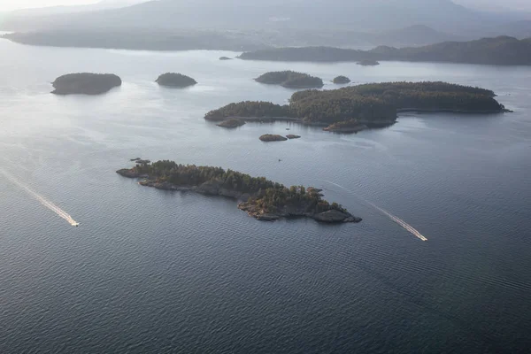 Vista Aérea Las Islas Rocosas Howe Sound Durante Una Soleada — Foto de Stock