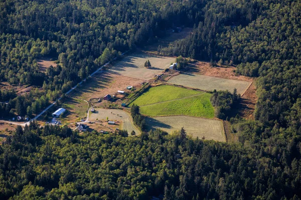 Texada Adası, Powell River, Sunshine Coast, Bc, Kanada hava görünümünü Çiftliği'nin toprakları.