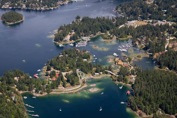 Güneşli yaz gün boyunca hava görünümünü Madeira Park. Sunshine Coast, Bc, Kanada içinde alınan.