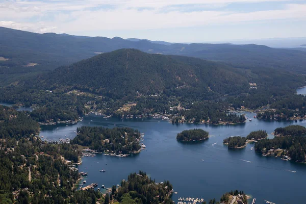 Güneşli yaz gün boyunca hava görünümünü Madeira Park. Sunshine Coast, Bc, Kanada içinde alınan.