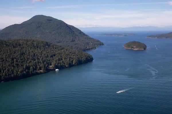 Εναέρια Άποψη Του Bowen Island Κατά Διάρκεια Μιας Ηλιόλουστης Θερινής — Φωτογραφία Αρχείου