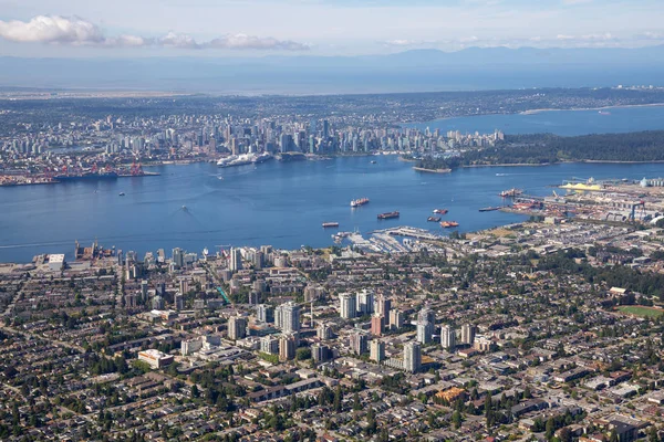 Vista Aérea North Vancouver Com Downtown City Fundo — Fotografia de Stock