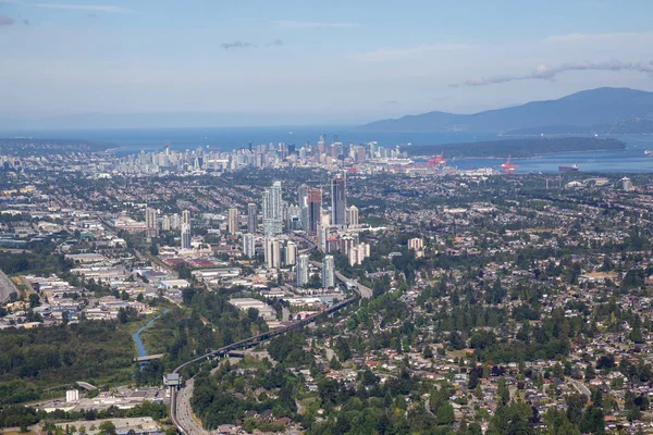 Flygfoto Över Brentwood Centrum Med Downtown City Bakgrunden — Stockfoto