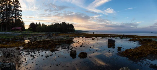 Belle Vue Panoramique Sur Une Plage Rochers Lors Coucher Soleil — Photo