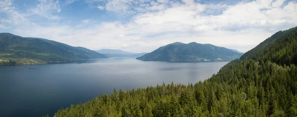 Luchtfoto Van Trans Canada Highway Tijdens Een Levendige Zonnige Zomerdag — Stockfoto