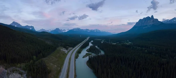 Bella Vista Panoramica Aerea Una Trans Canada Highway Nelle Montagne — Foto Stock