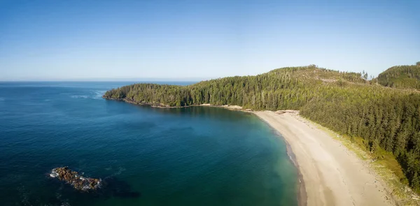 Bela Vista Panorâmica Aérea Costa Oceano Pacífico Durante Vibrante Dia — Fotografia de Stock