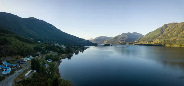 Luchtfoto Van Een Klein Stadje Port Alice Tijdens Een Zonnige — Stockfoto