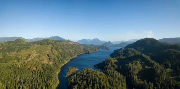 Vista Panorâmica Aérea Paisagem Alice Lake Durante Dia Verão Ensolarado — Fotografia de Stock