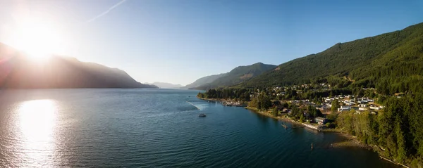 Panoramisch Luchtfoto Van Een Klein Stadje Port Alice Tijdens Een — Stockfoto