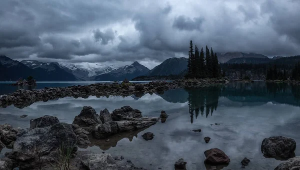 Belle Vue Sur Paysage Lac Glacier Pendant Coucher Soleil Nuageux — Photo