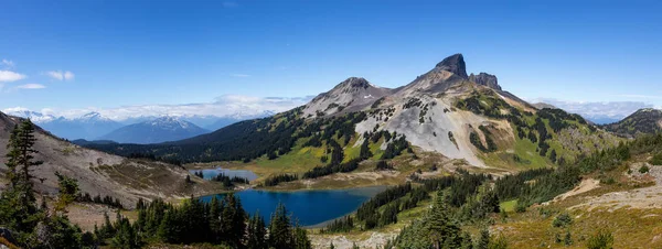Beautiful Panoramic Canadian Mountain Landscape View Vibrant Sunny Summer Day — Stock Photo, Image