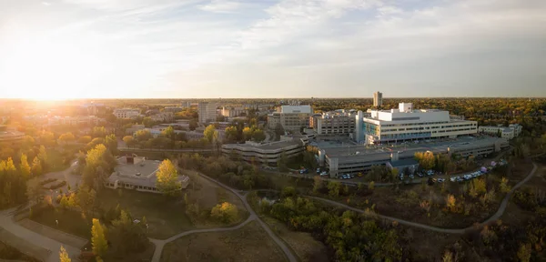 Vue Aérienne Panoramique Hôpital Universitaire Royal Pendant Lever Soleil Éclatant — Photo