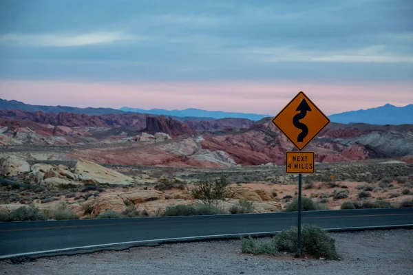 Winding Road Sign Scenic Road Desert Cloudy Sunrise Taken Valley — Stock Photo, Image