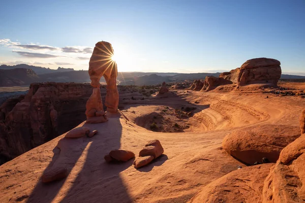 Hermoso Paisaje Única Formación Roca Arenisca Desierto Durante Una Puesta —  Fotos de Stock