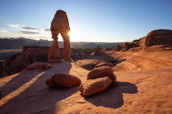 Hermoso Paisaje Única Formación Roca Arenisca Desierto Durante Una Puesta —  Fotos de Stock