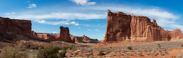 Panoramische Landschaft Blick Auf Schöne Rote Felsschlucht Formationen Während Eines — Stockfoto