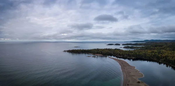 Hava Panoramik Canlı Bulutlu Gün Doğumu Sırasında Superior Gölünün Güzel — Stok fotoğraf