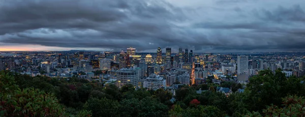 Vista Panorámica Aérea Una Hermosa Ciudad Moderna Del Centro Durante — Foto de Stock