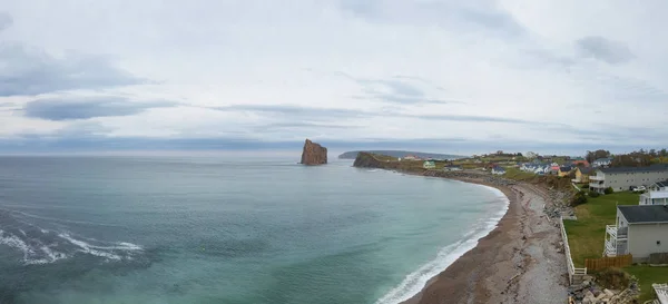 Panoramiczny Widok Lotu Ptaka Piękne Nowoczesne Miasto Wybrzeżu Oceanu Atlantyckiego — Zdjęcie stockowe