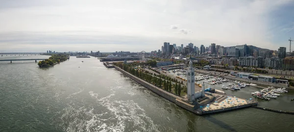 Luftaufnahme Eines Modernen Stadtbildes Während Eines Lebhaften Herbsttages Aufgenommen Montreal — Stockfoto