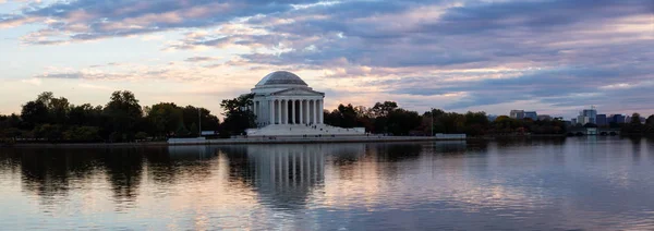 Panoramic View Thomas Jefferson Memorial Beautiful Cloudy Sunset Taken Washington — Stock Photo, Image