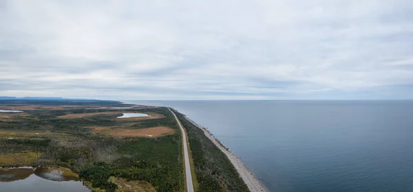 Panorama Flygfoto Över Naturskön Väg Nära Atlantic Ocean Kusten Molnig — Stockfoto