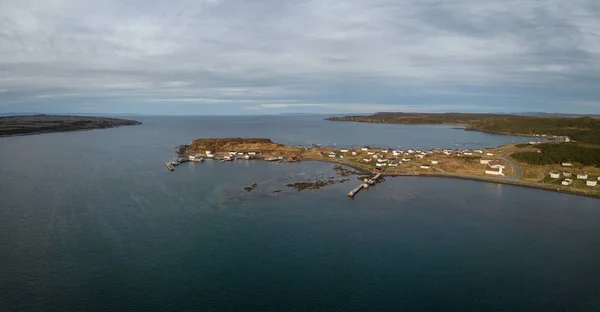 Panorama Flygfoto Över Liten Stad Klippiga Kusten Atlanten Molnig Dag — Stockfoto