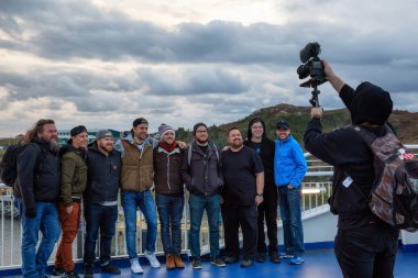 Kanal-Port aux Bask, Newfoundland, Canada - 10 Ekim 2018: Kanadalı tur seyahat müzik grubu fotoğraflarını fotoğrafçı.
