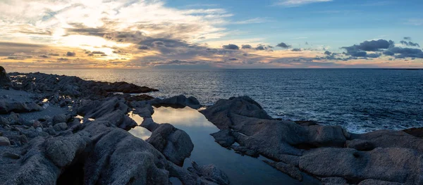 Beautiful Rocky Atlantic Ocean Coast Vibrant Sunset Taken Cow Head — Stock Photo, Image