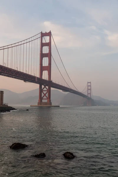 Bela Vista Ponte Golden Gate Durante Pôr Sol Nublado Tomados — Fotografia de Stock