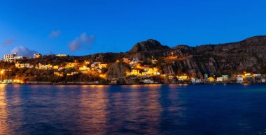 St John's, Newfoundland ve Labrador, Kanada pil konut evlerde panoramik manzaralı.