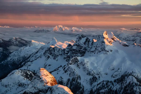 Vista Aérea Hermoso Paisaje Canadiense Durante Una Puesta Sol Invierno —  Fotos de Stock