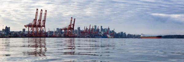 Vancouver Canada December 2018 Big Cargo Ship Port Vibrant Winter — Stock Photo, Image