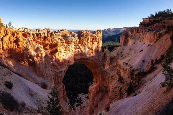 Hermosa Vista Paisaje Americano Durante Día Soleado Tomado Bryce Canyon —  Fotos de Stock