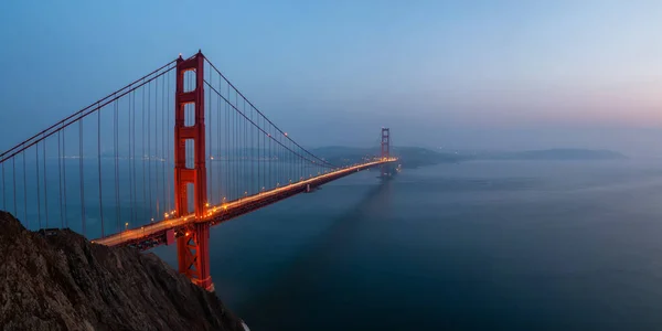 Prachtig Panoramisch Uitzicht Golden Gate Bridge Tijdens Een Mistige Zonsondergang — Stockfoto