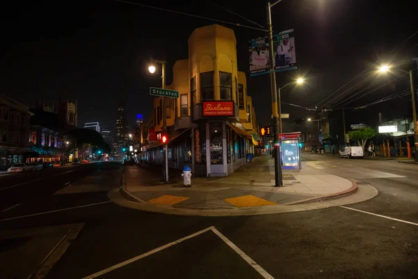 Şehir Merkezinde Şehrin Gece Süre Içinde Kentsel Sokaklarda San Den — Stok fotoğraf