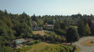 Modern bir şehir bir güneşli yaz gün boyunca hava görünümünü. Vancouver, Bc, Kanada içinde alınan.