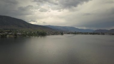 Osoyoos havadan görünümü, Britanya Kolombiyası Kanada.
