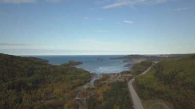Hava panoramik manzara görünüm, BIC Milli Parkı canlı bir güneşli gün boyunca. Le Bic, Rimousky, Quebec, Kanada alınan.