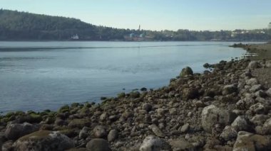 Güneşli yaz gün boyunca güzel bir Kanada manzara havadan görünümüdür. Kuzey Vancouver Adası, British Columbia, Kanada alınan.