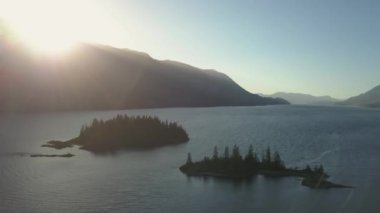 Güzel bir Kanada manzara bir canlı yaz gün batımı sırasında hava görünümünü. Whytecliff Park, Horseshoe Bay, Batı Vancouver, British Columbia, Kanada alınan.