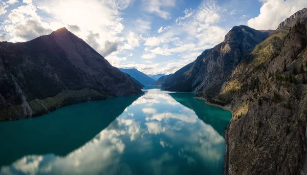 Letecký Panoramatický Pohled Seton Jezero Údolí Obklopeném Krásnou Kanadské Horské — Stock fotografie