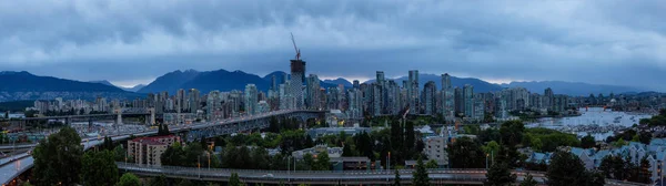 Vue Panoramique Aérienne Centre Ville Pendant Coucher Soleil Nuageux Été — Photo