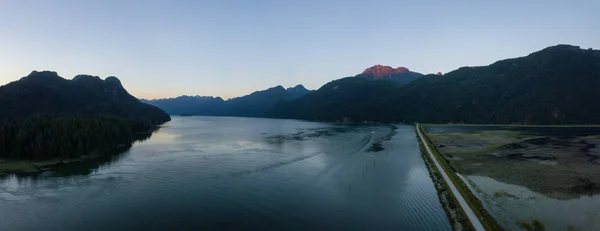 Vista Aérea Uma Bela Paisagem Canadense Durante Pôr Sol Verão — Fotografia de Stock